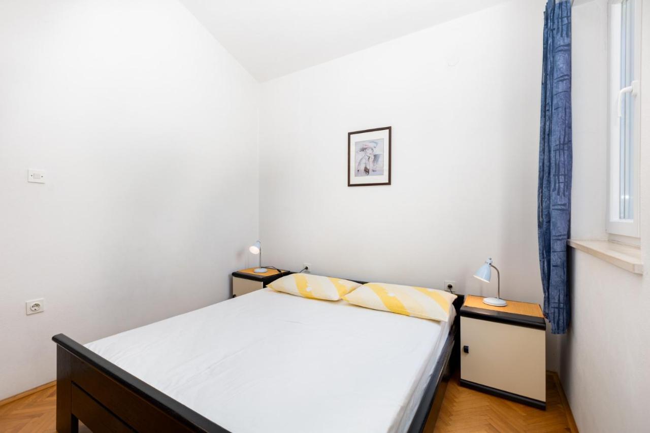 Apartments Mrak Punat Exterior photo